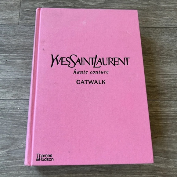 Yves Saint Laurent Haute Couture CATWALK Coffee Table Book By Thames & Hudson - Picture 1 of 13